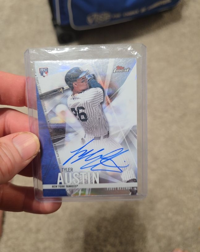 2017 Topps Finest Autographs #FA-TA Tyler Austin — front