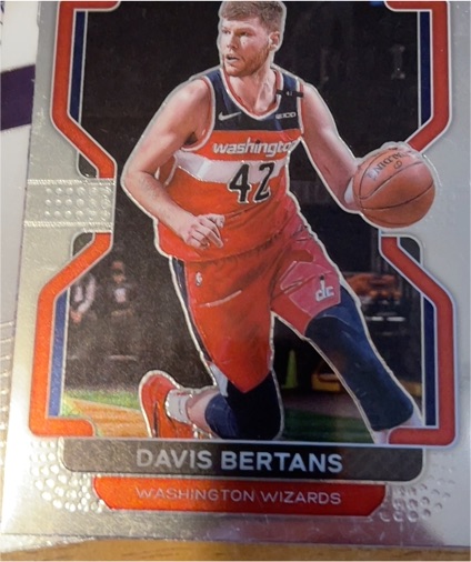 2021-22 Panini Prizm #23 Davis Bertans — front