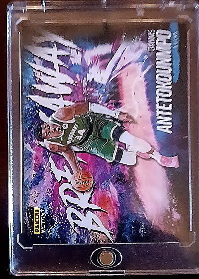 2023-24 Panini Instant Breakaway Giannis Antetokounmpo — front