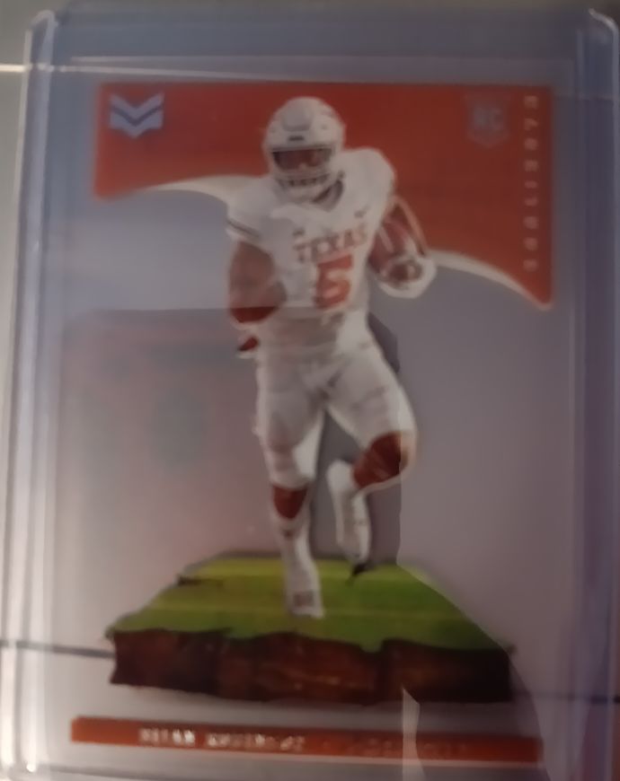 2023 Panini Chronicles Draft Picks Magnitude #8 Bijan Robinson — front
