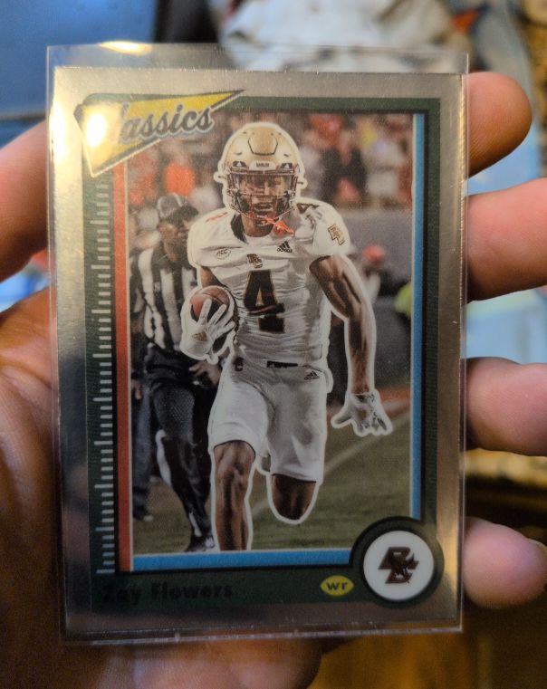 2023 Panini Chronicles Draft Picks Classics #23 Zay Flowers — front