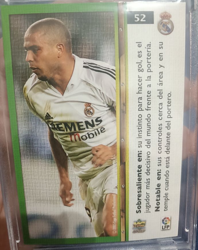 2004 Panini Football League #52 Ronaldo — front