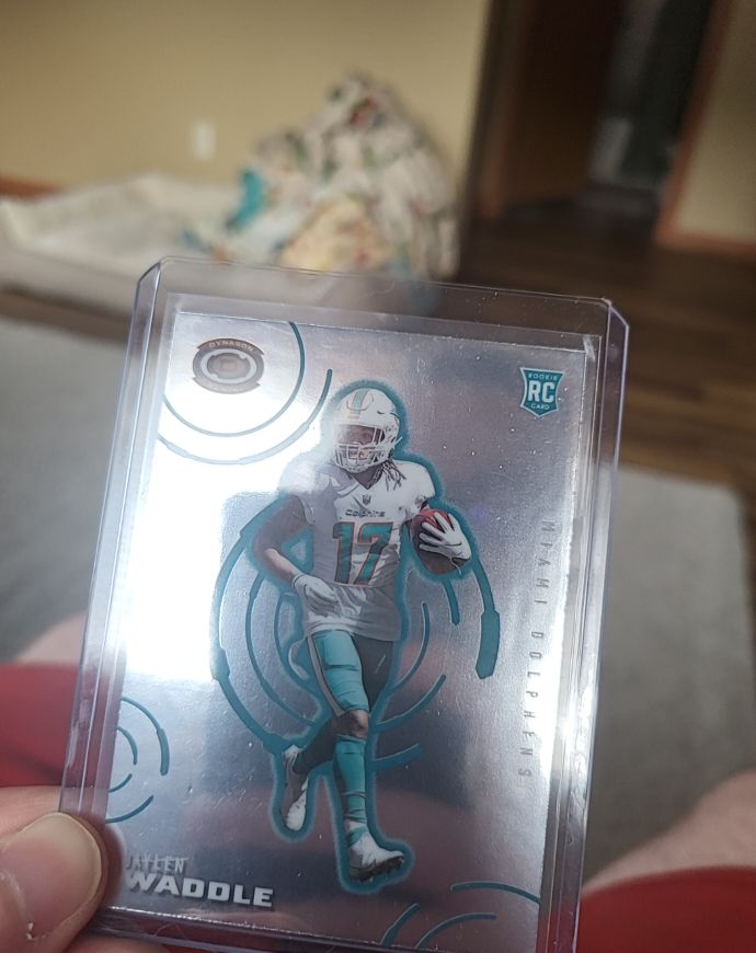 2021 Panini Chronicles Dynagon Rookies #D-10 Jaylen Waddle — front