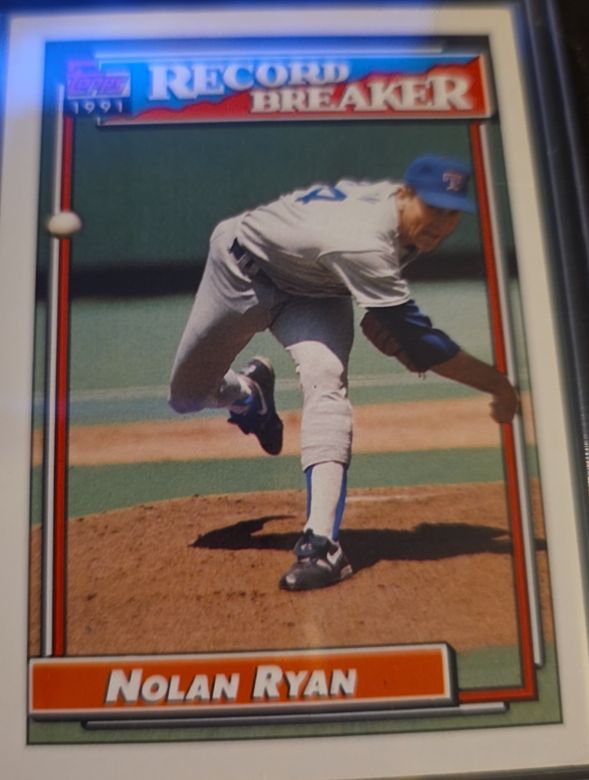 1992 Topps #4 Nolan Ryan Record Breaker — front