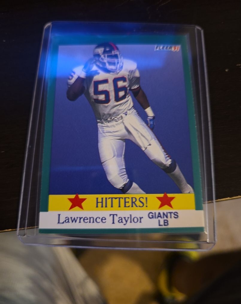 1991 Fleer #398 Lawrence Taylor — front