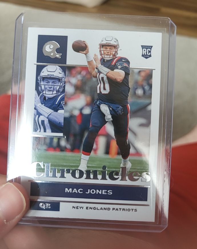 2021 Panini Chronicles #80 Mac Jones — front