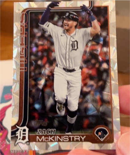 2025 Topps Series 2 #560 Zach McKinstry — front