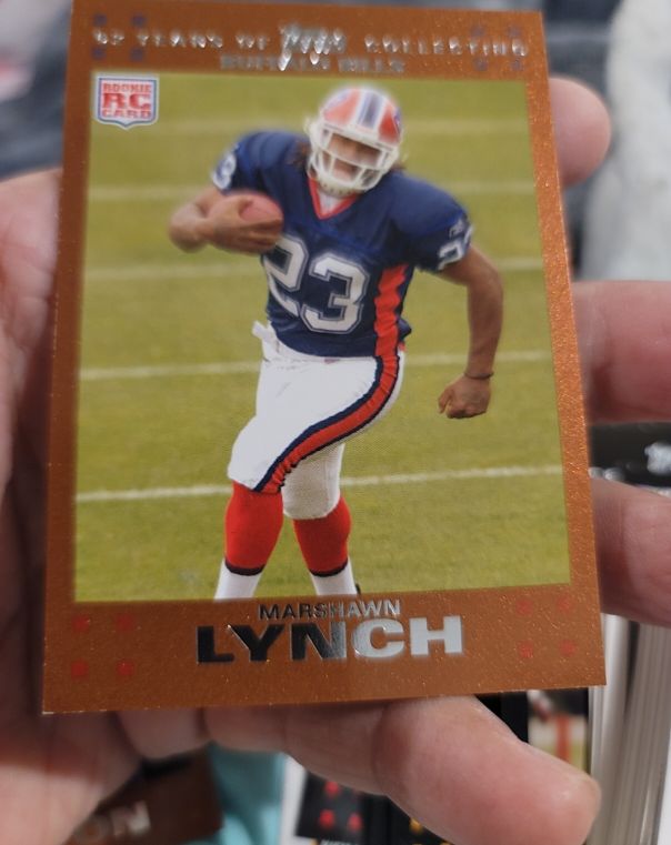 2007 Topps #302 Marshawn Lynch — front
