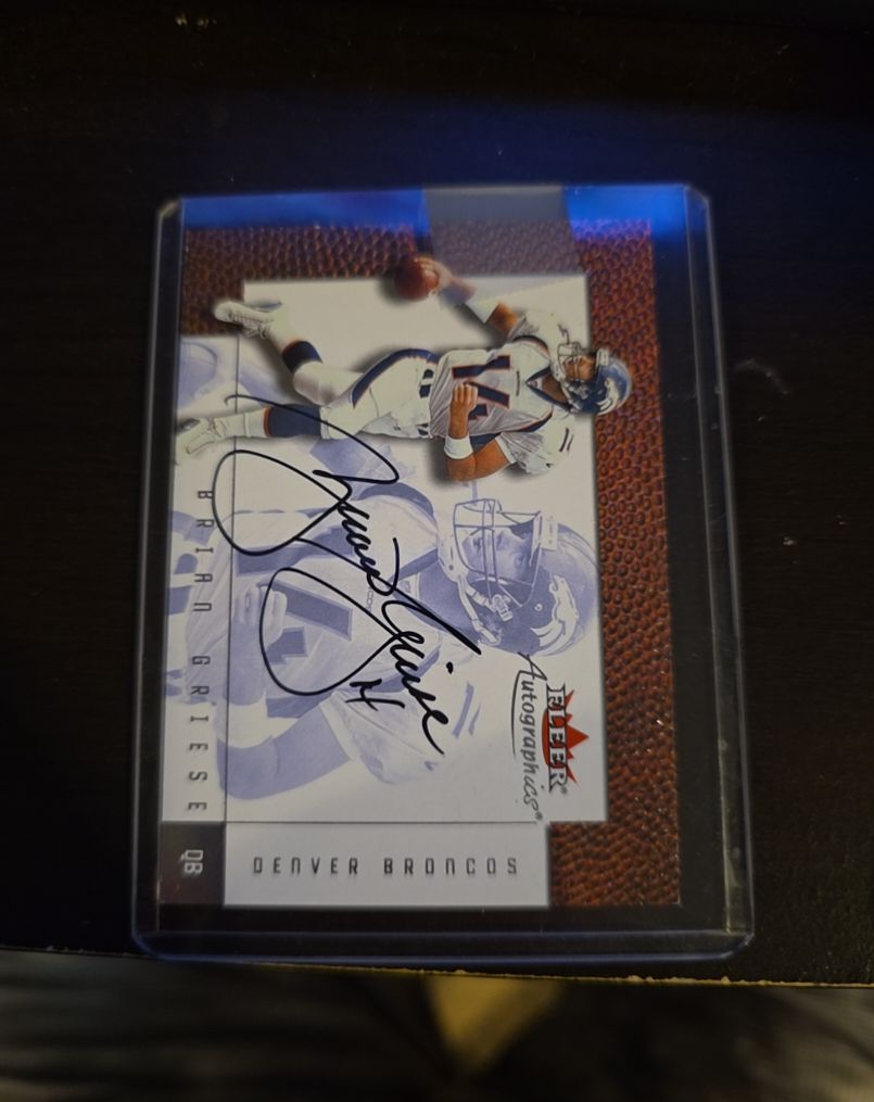 2001 Fleer Autographics #14 Jake Plummer — front