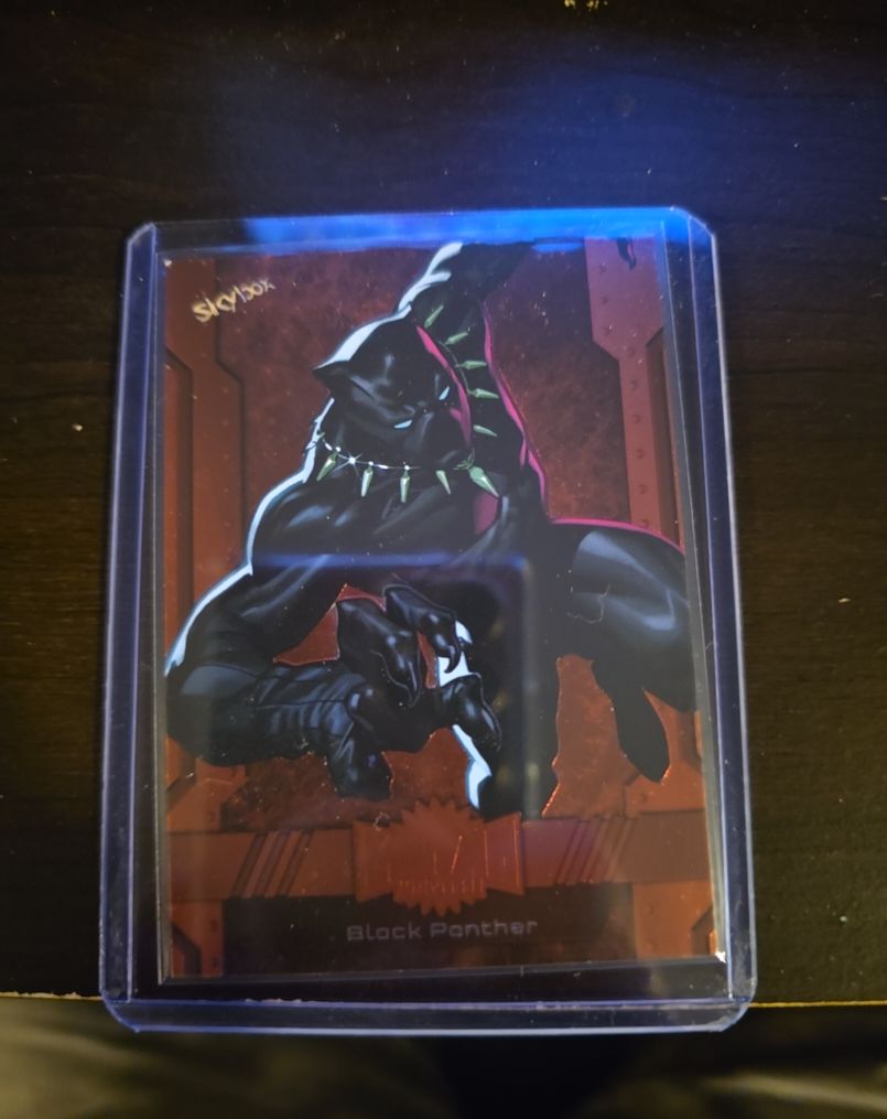 2024 SkyBox Marvel Metal Universe Avengers #8 Black Panther — front
