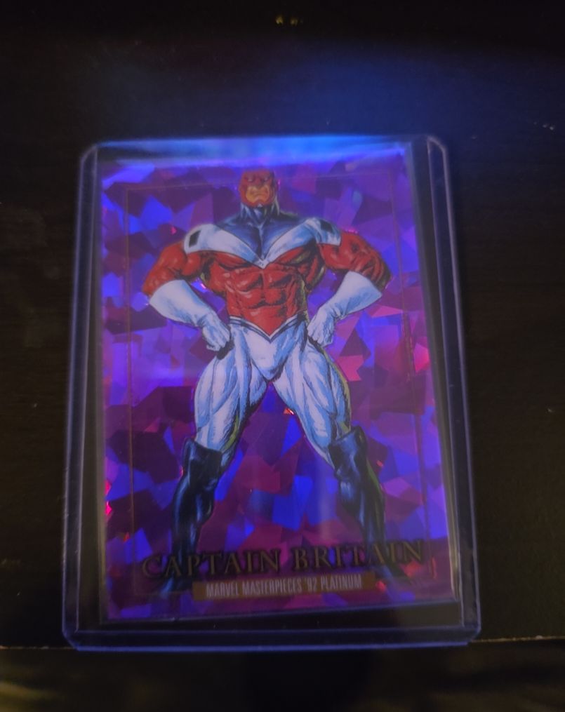 1992 SkyBox Marvel Masterpieces Platinum #15 Captain Britain — front