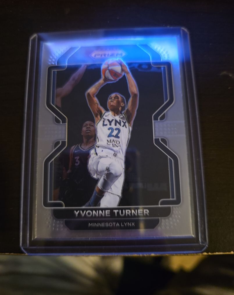 2021-22 Panini Prizm WNBA #87 Yvonne Turner — front