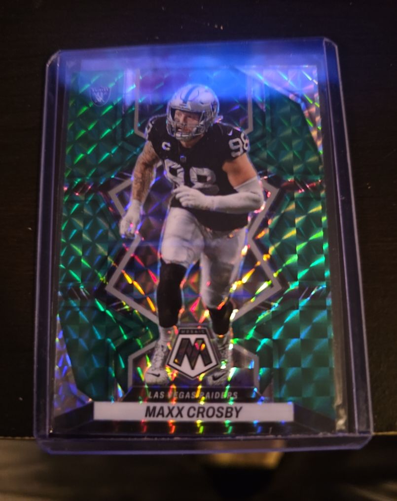 2022 Panini Mosaic Maxx Crosby — front
