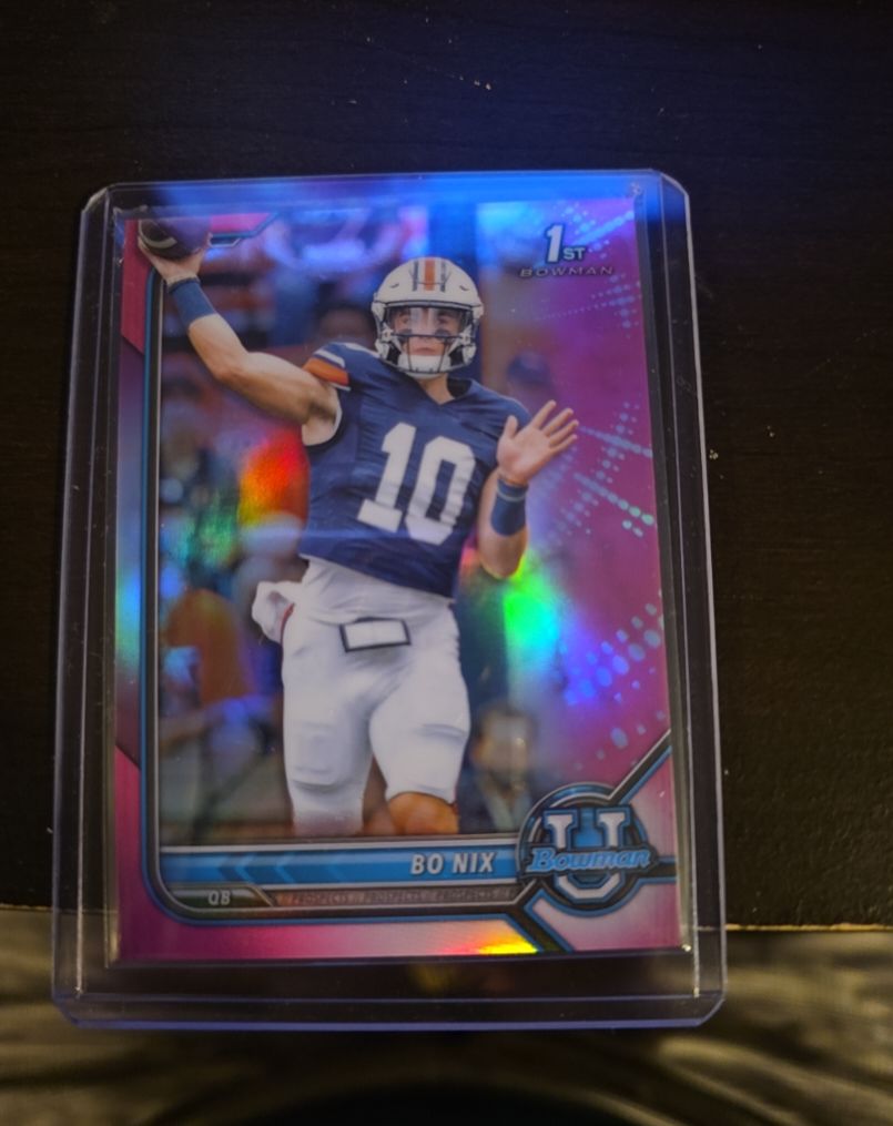 2021-22 Bowman University #8 Bo Nix — front