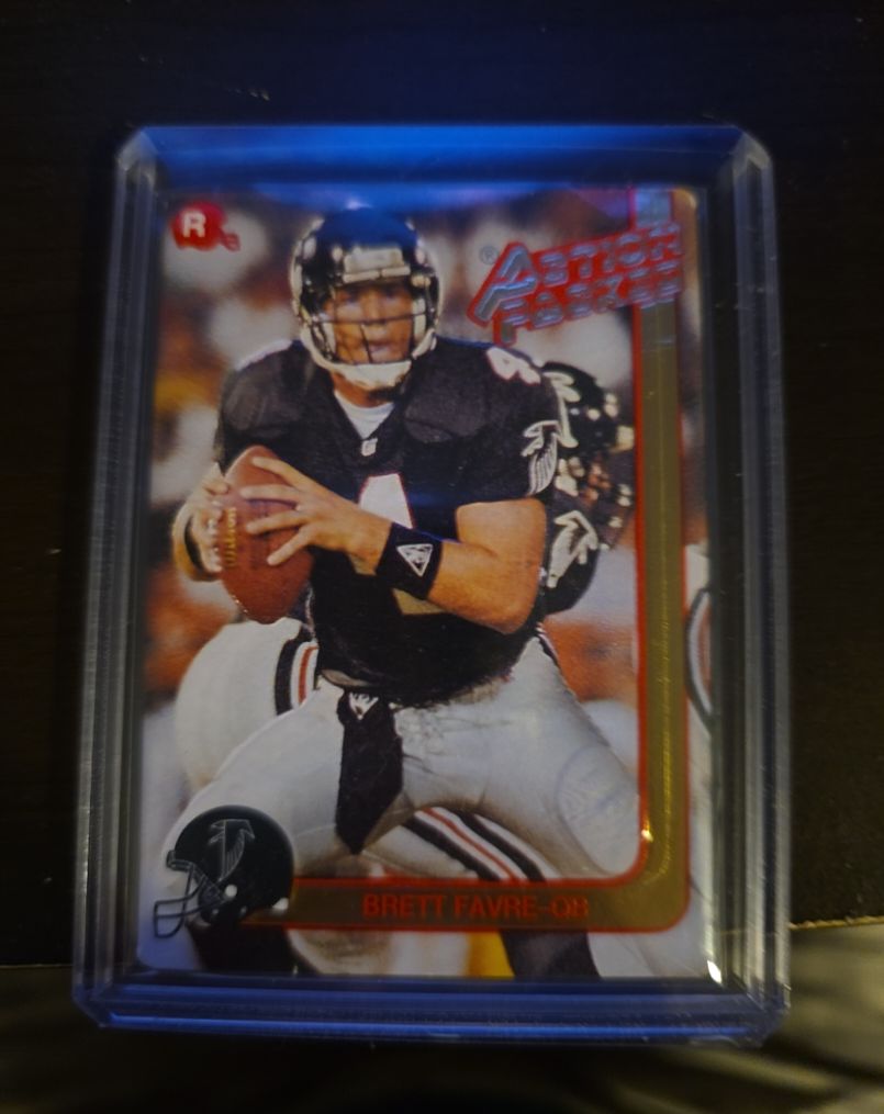 1991 Action Packed #21 Brett Favre Rookie Card — front