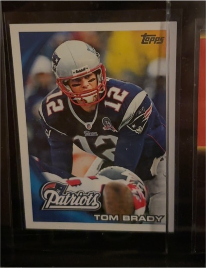 2010 Topps #30 Tom Brady — front