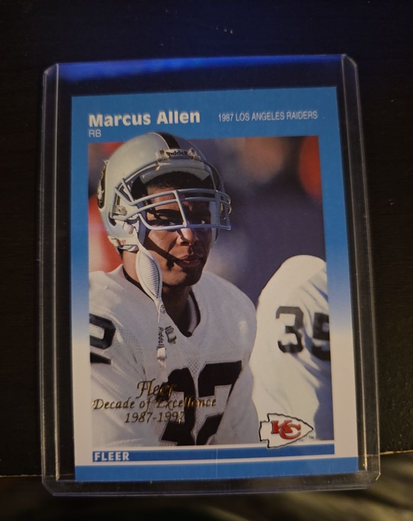 1997 Fleer Decade of Excellence #1 Marcus Allen — front