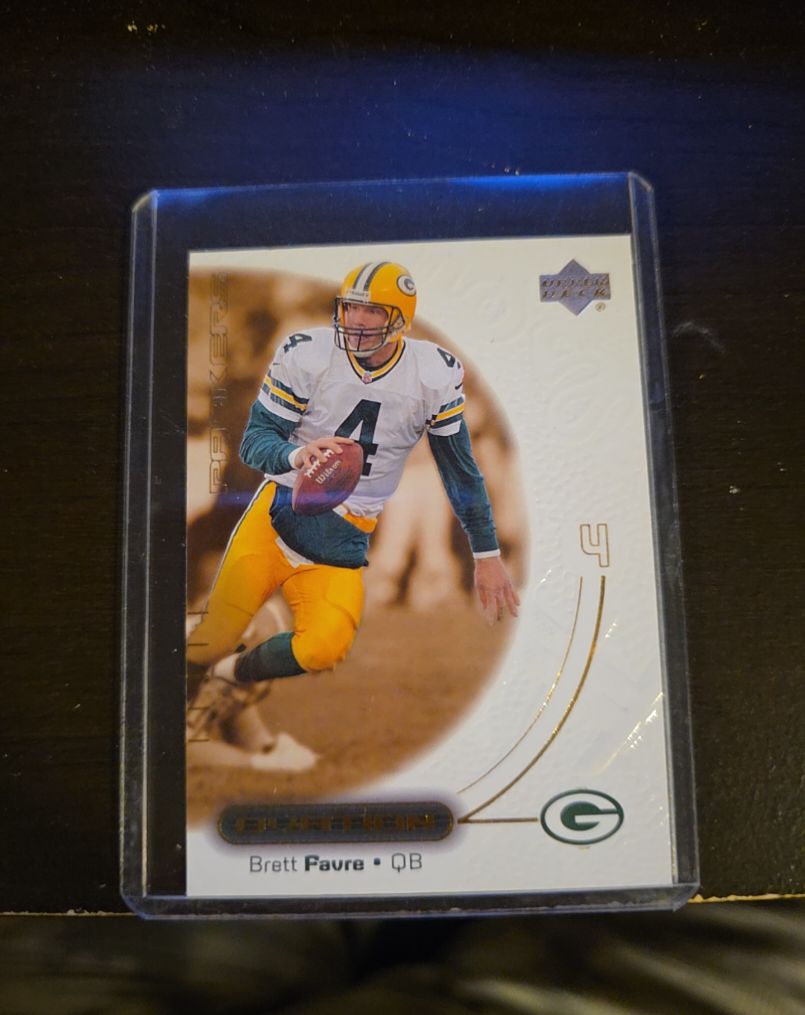 2000 Upper Deck Ovation #21 Brett Favre — front