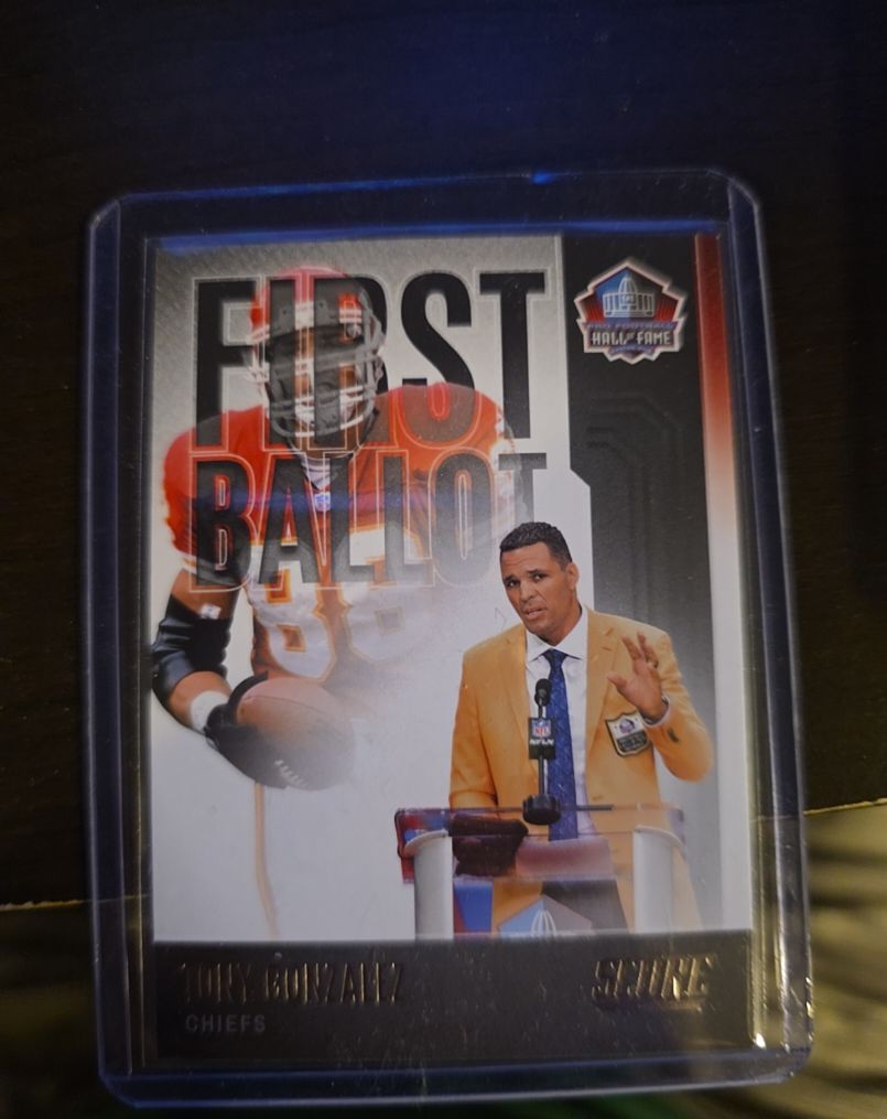2022 Panini Score First Ballot #FB-TG Tony Gonzalez — front
