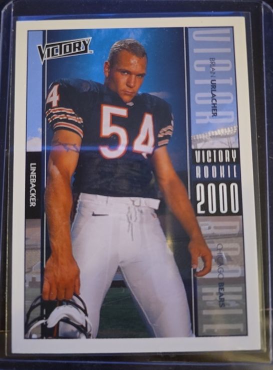 2000 Upper Deck Victory #274 Brian Urlacher Rookie — front