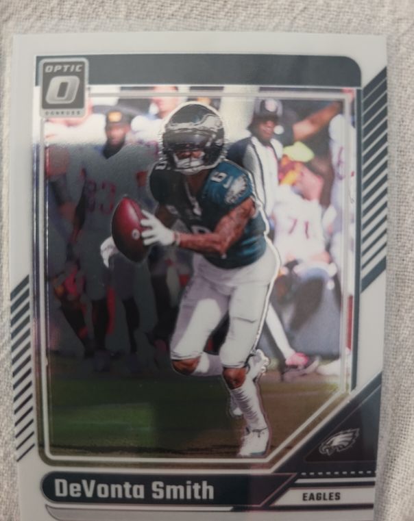 2024 Panini Donruss Optic Football #161 DeVonta Smith — front