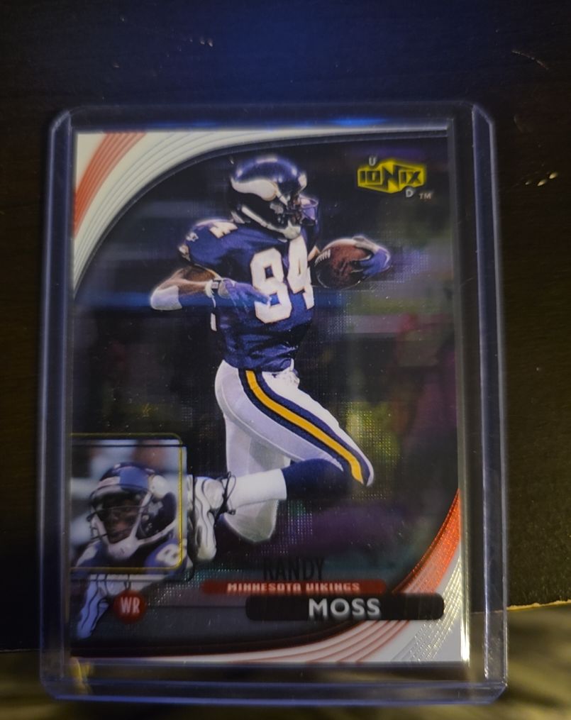1999 Upper Deck Ionix #33 Randy Moss — front