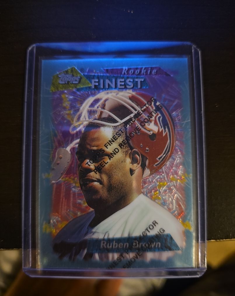 1995 Topps Finest #212 Ruben Brown Rookie — front