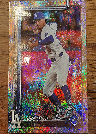 2025 Topps Chrome #50 Mookie Betts Refractor — front