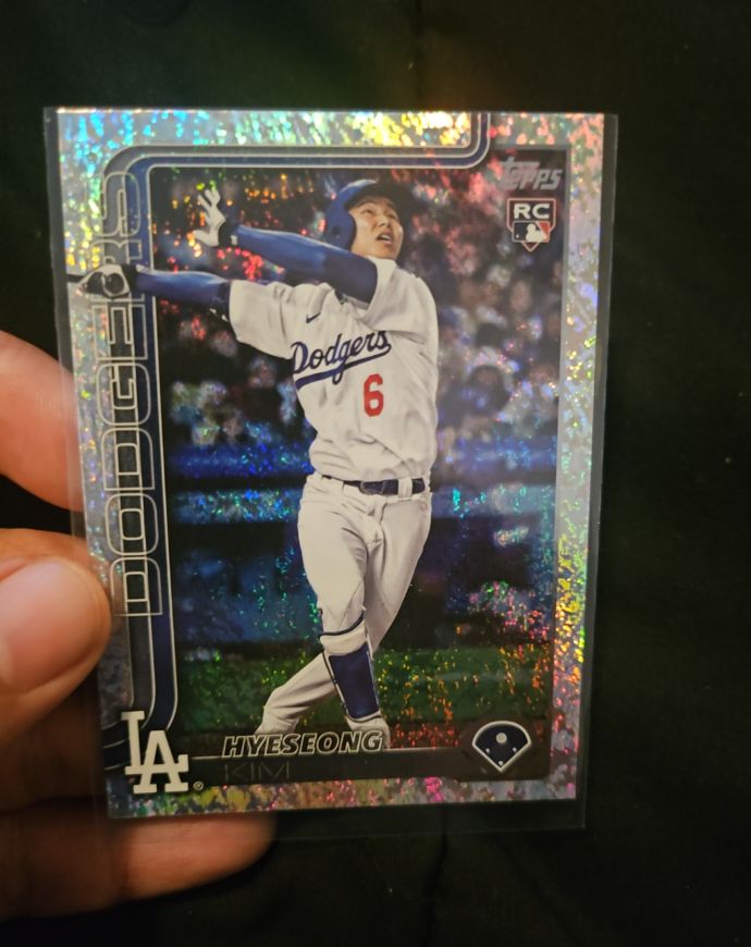2025 Topps Series 2 #573 Hyeseong Kim — front