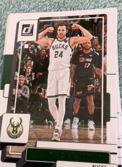 2022-23 Panini Donruss #58 Pat Connaughton — front