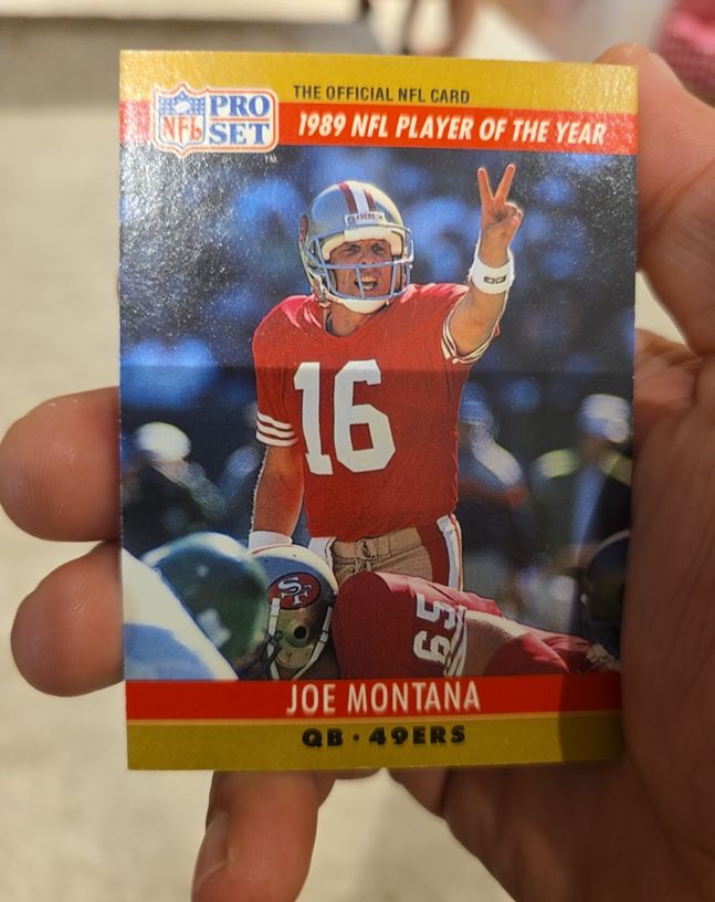 1990 Pro Set #2 Joe Montana — front