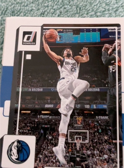 2022-23 Donruss #135 Mikal Bridges — front