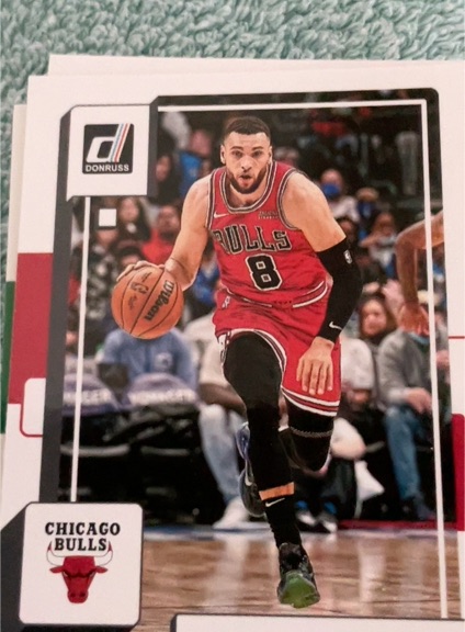 2022-23 Donruss #8 Zach LaVine — front