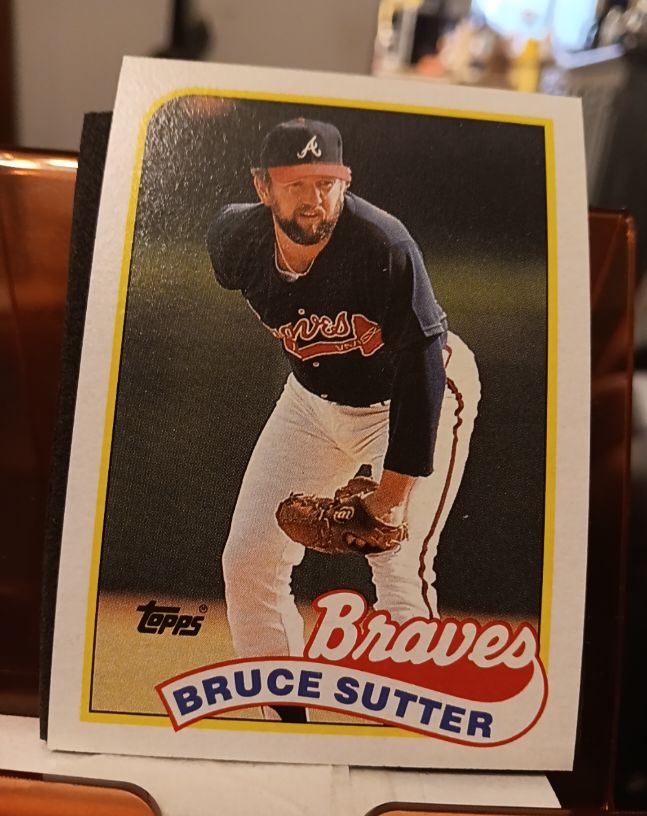 1989 Topps #11 Bruce Sutter — front