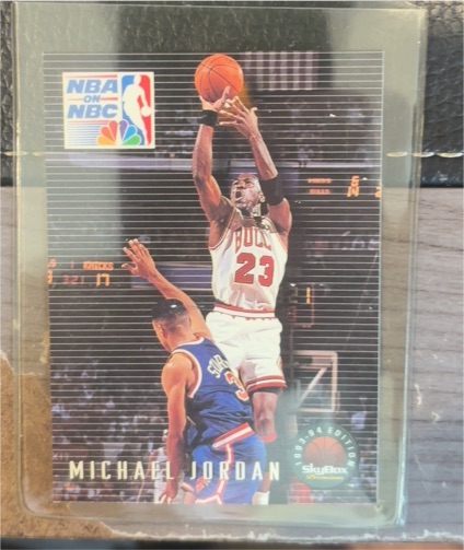 1993-94 SkyBox Premium #14 Michael Jordan NBA On NBC Chicago Bulls — front