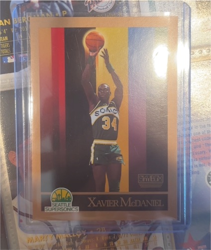 1990-91 SkyBox #269 Xavier McDaniel Seattle SuperSonics — front
