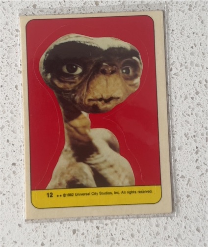 1982 Topps ET the Extra Terrestrial Sticker Card #12 E.T. — front