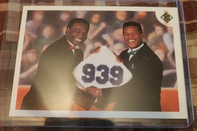 1991 Upper Deck #636 Rickey Henderson / Lou Brock Stolen Base Leaders — front