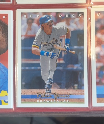 1993 Upper Deck #587 Robin Yount — front