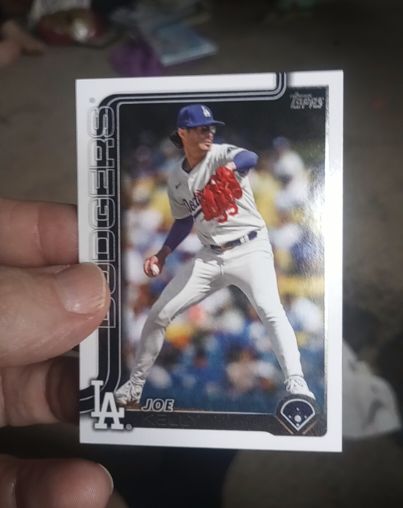 2025 Topps Series 2 #575 Joe Kelly — front
