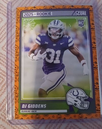 2025 Panini Score-A-Treat #95 DJ Giddens — front