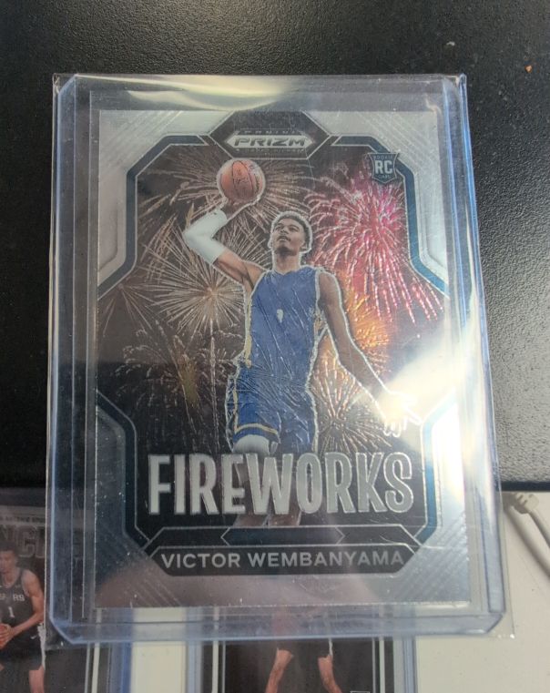 2023 Panini Prizm Draft Picks #1 Victor Wembanyama Fireworks RC — front