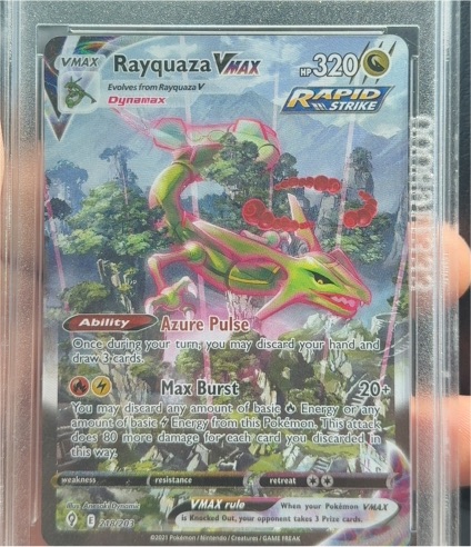 2021 Pokémon TCG Evolving Skies #218 Rayquaza VMAX — front