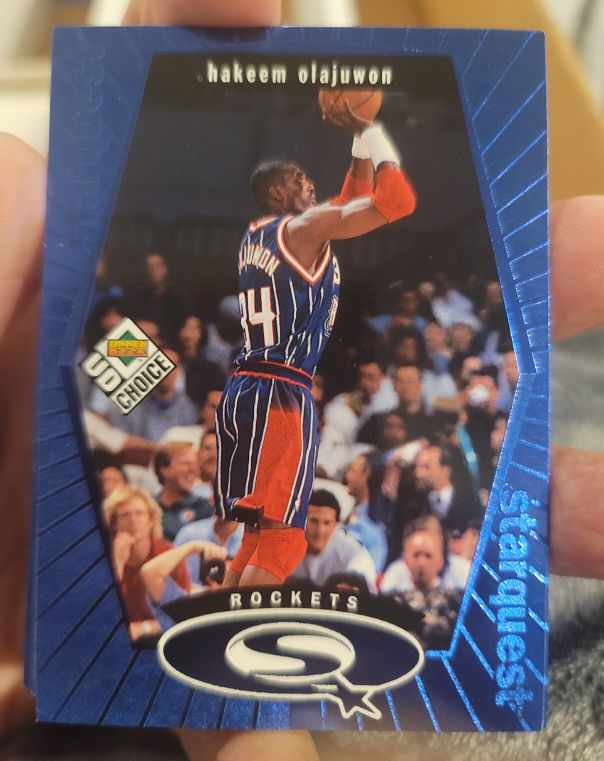 1998-99 UD Choice StarQuest Blue #SQ10 Hakeem Olajuwon — front