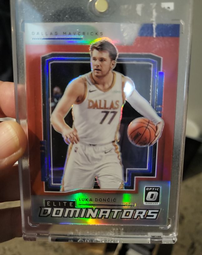 2021-22 Donruss Optic Elite Dominators #17 Luka Doncic — front
