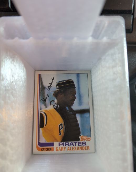 1982 Topps #11 Gary Alexander — front