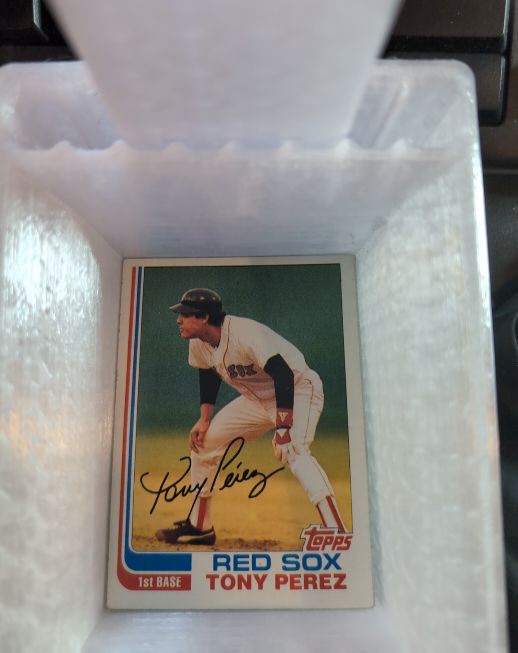 1982 Topps #255 Tony Perez — front