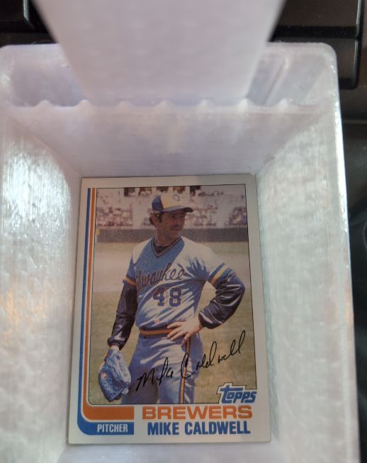 1977 Topps #48 Mike Caldwell — front