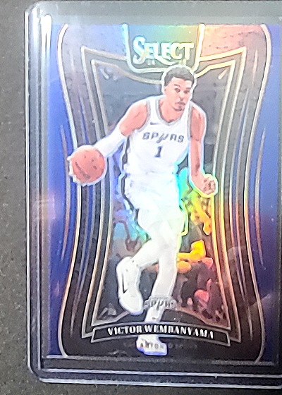 2024-25 Panini Select #309 Victor Wembanyama Mezzanine Blue Cracked Ice SP — front