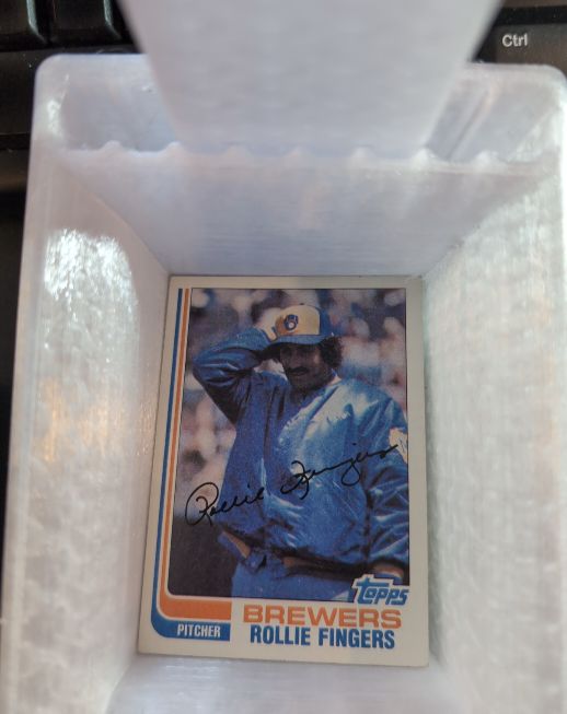 1982 Topps #585 Rollie Fingers — front